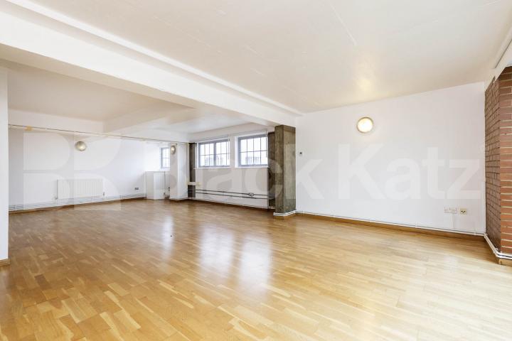 Sandwiched between Haggerston & Hoxton is this impressive 1 bedroom property    Ability View - Kingsland Road, Haggerston